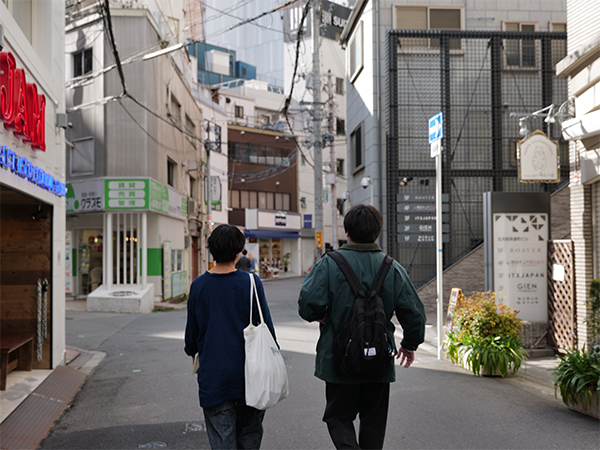 「100人の大阪・梅田の食ばなし」